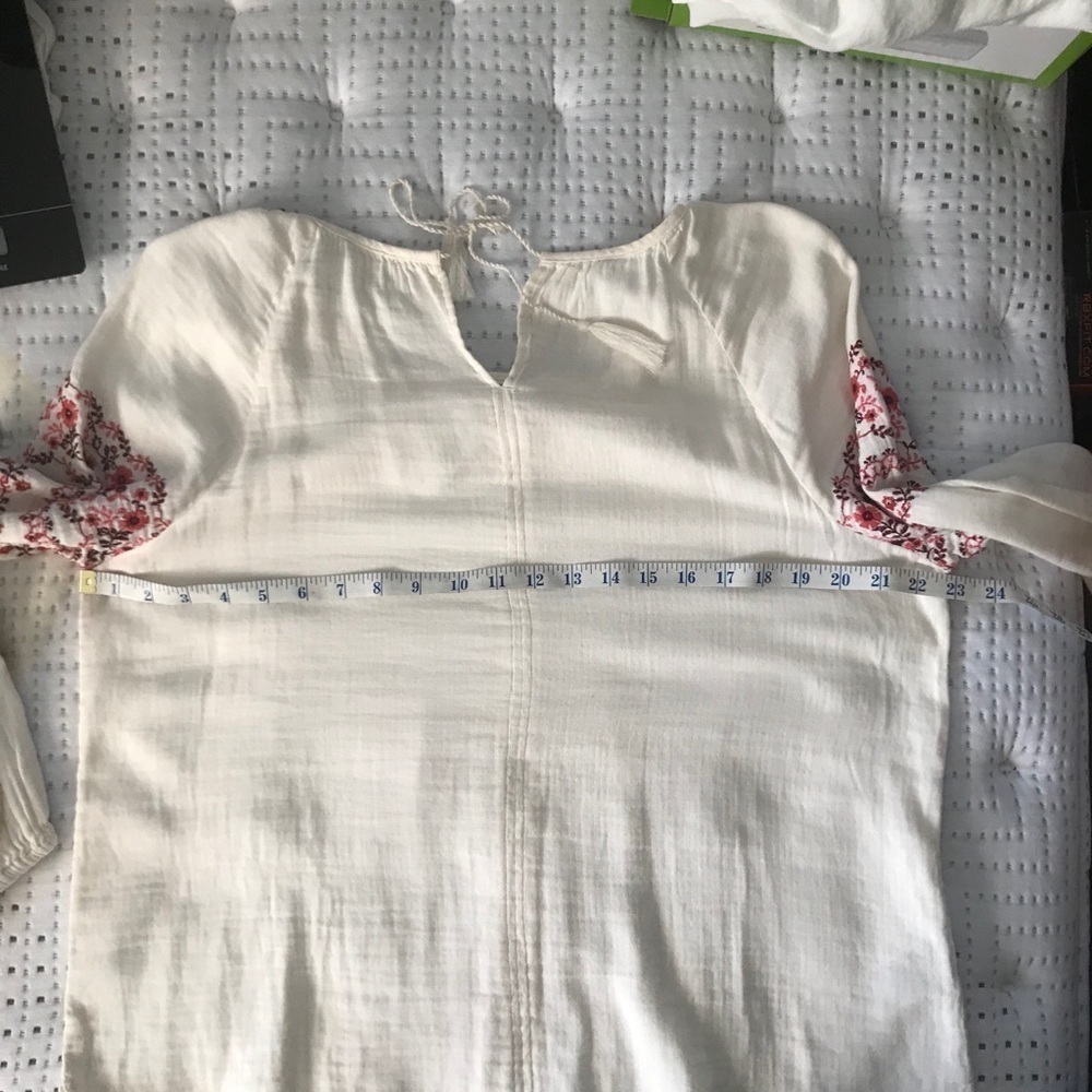 NWT Embroidery Tie-Neck Blouse - Picture 5 of 8